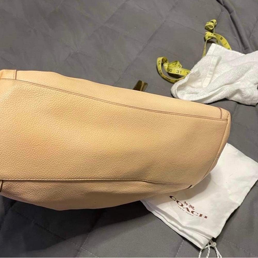 COACH Shoulder Bag - Picture 2 of 8